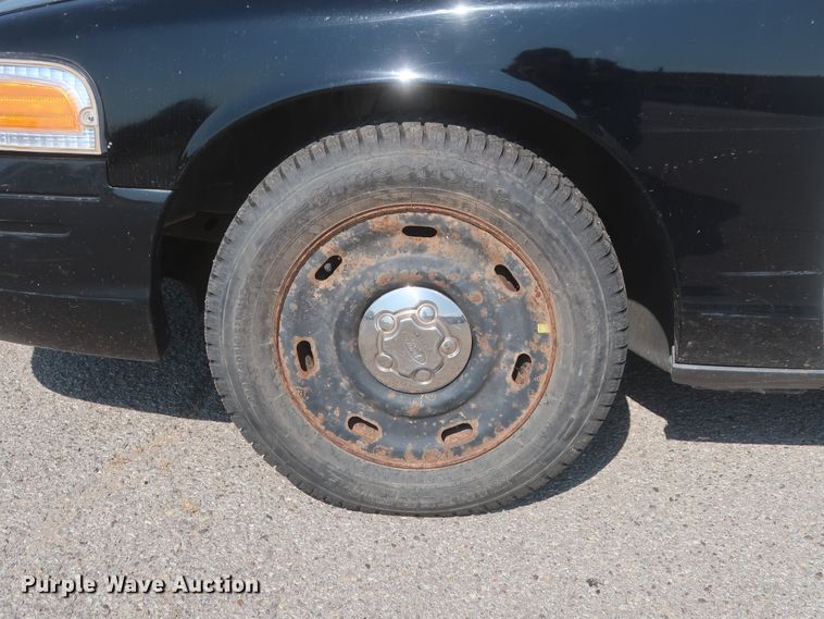 image for item HB9411 2008 Ford Crown Victoria Police Interceptor