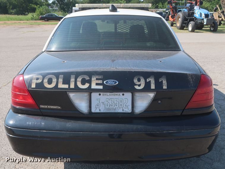 image for item HB9412 2008 Ford Crown Victoria Police Interceptor
