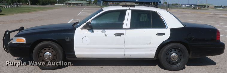 image for item HB9412 2008 Ford Crown Victoria Police Interceptor