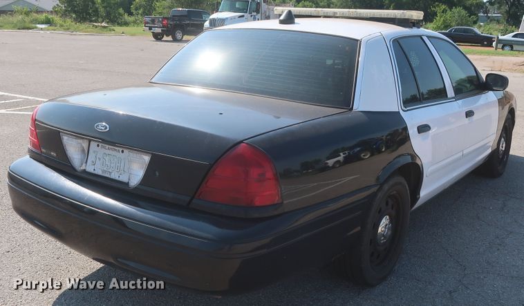 image for item HB9413 2008 Ford Crown Victoria Police Interceptor