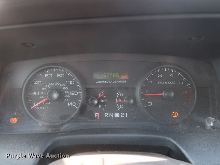 image for item HB9413 2008 Ford Crown Victoria Police Interceptor