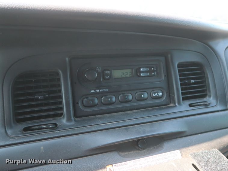 image for item HB9413 2008 Ford Crown Victoria Police Interceptor