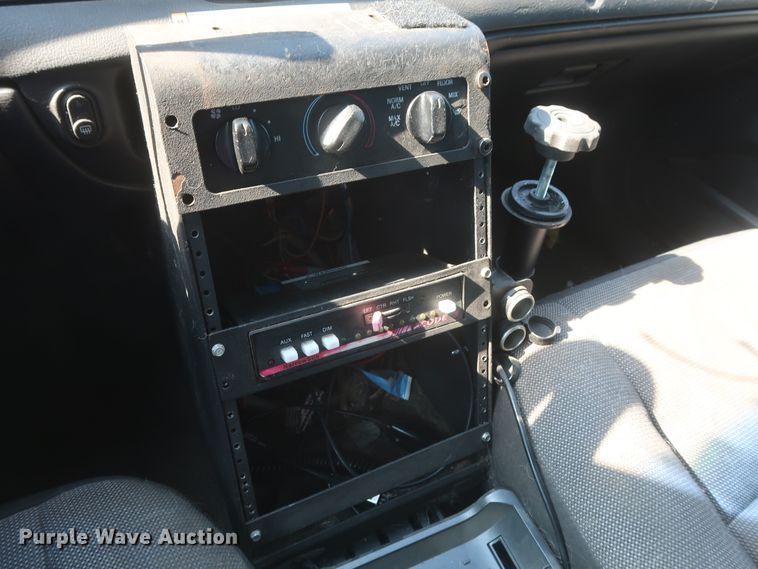 image for item HB9413 2008 Ford Crown Victoria Police Interceptor