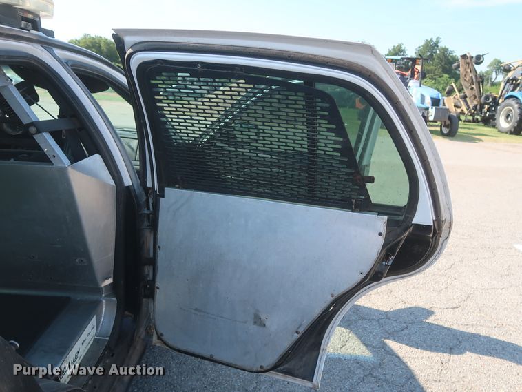 image for item HB9413 2008 Ford Crown Victoria Police Interceptor