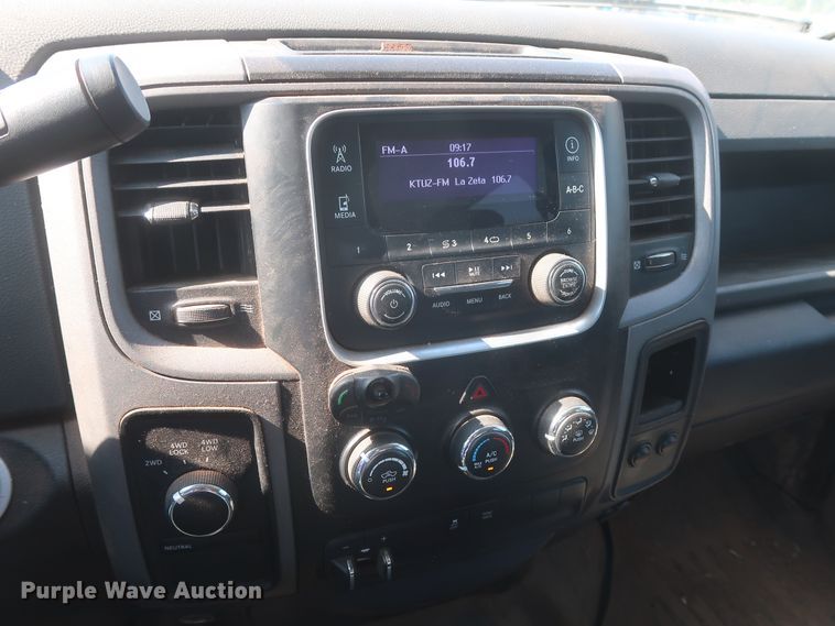 image for item HB9414 2014 Dodge Ram 1500  Crew Cab pickup truck