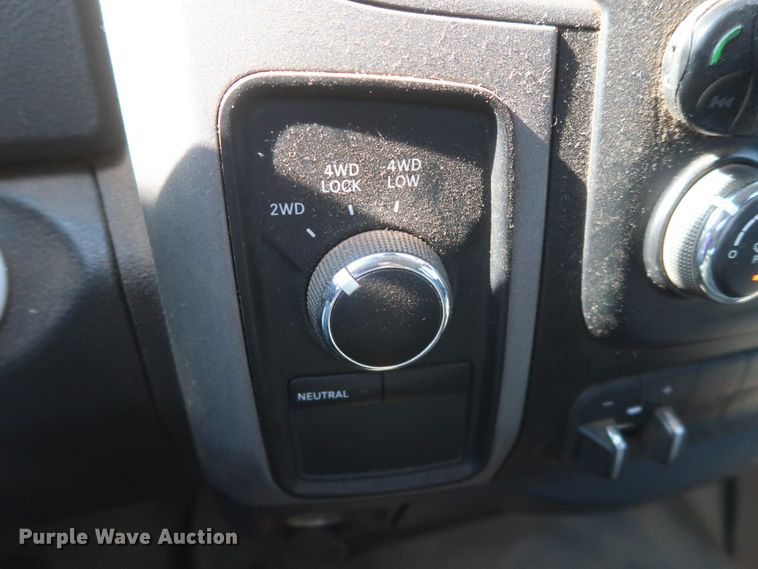 image for item HB9414 2014 Dodge Ram 1500  Crew Cab pickup truck