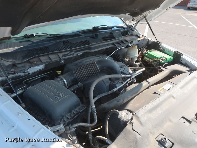 image for item HB9414 2014 Dodge Ram 1500  Crew Cab pickup truck