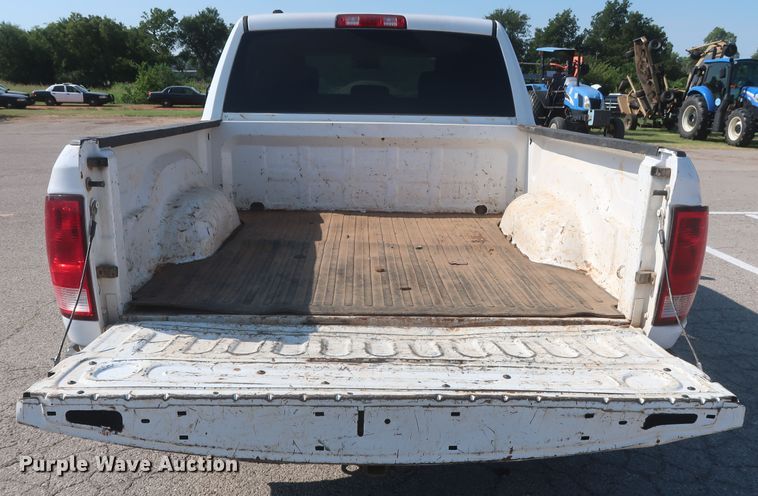 image for item HB9414 2014 Dodge Ram 1500  Crew Cab pickup truck