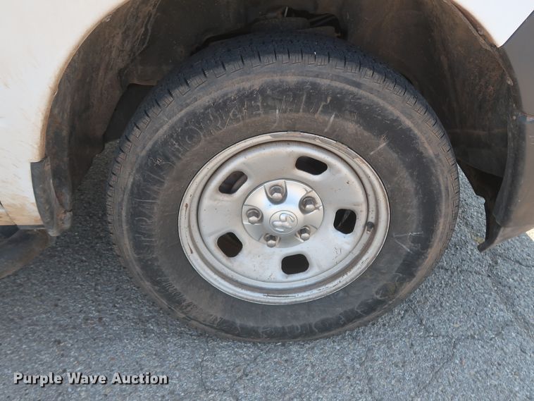 image for item HB9414 2014 Dodge Ram 1500  Crew Cab pickup truck