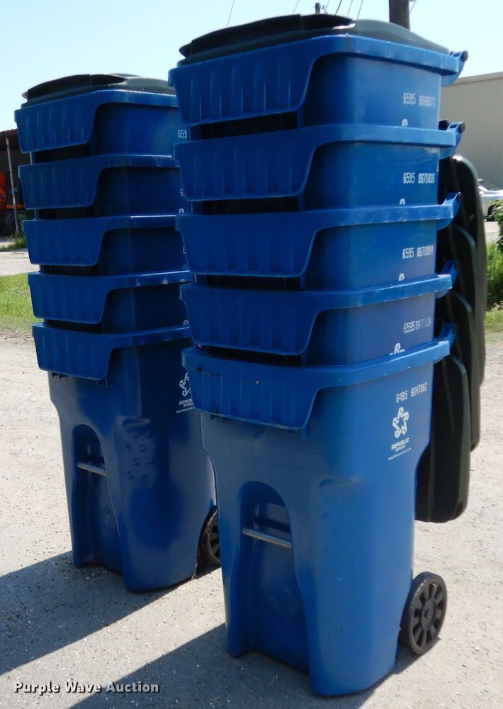 image for item HC9745 (10) trash cans