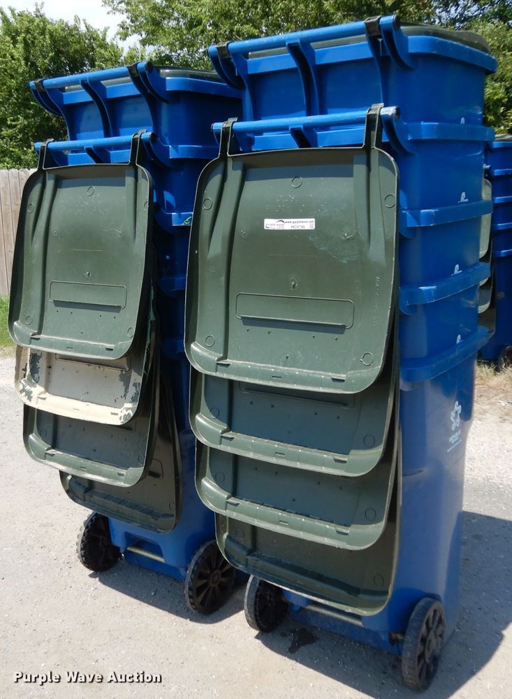 image for item HC9746 (10) trash cans