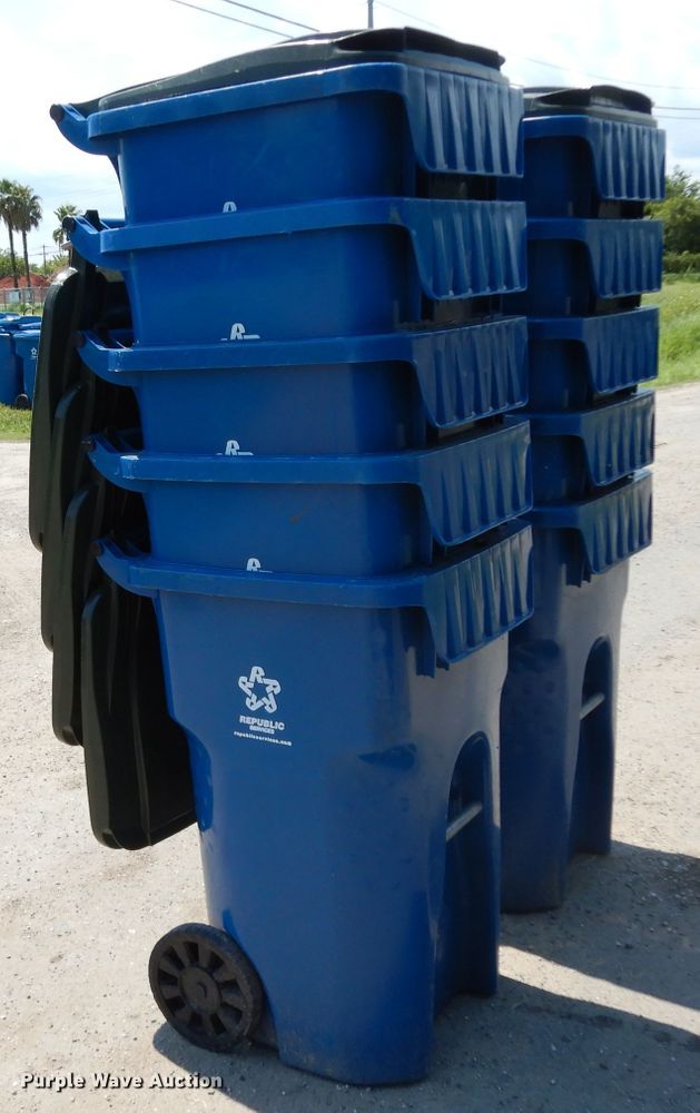 image for item HC9746 (10) trash cans