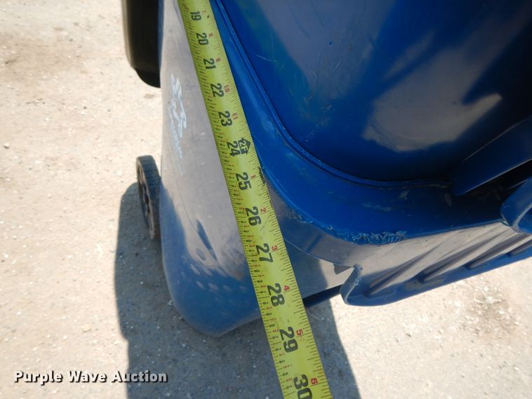 image for item HC9746 (10) trash cans