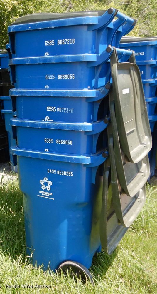 image for item HC9747 (10) trash cans
