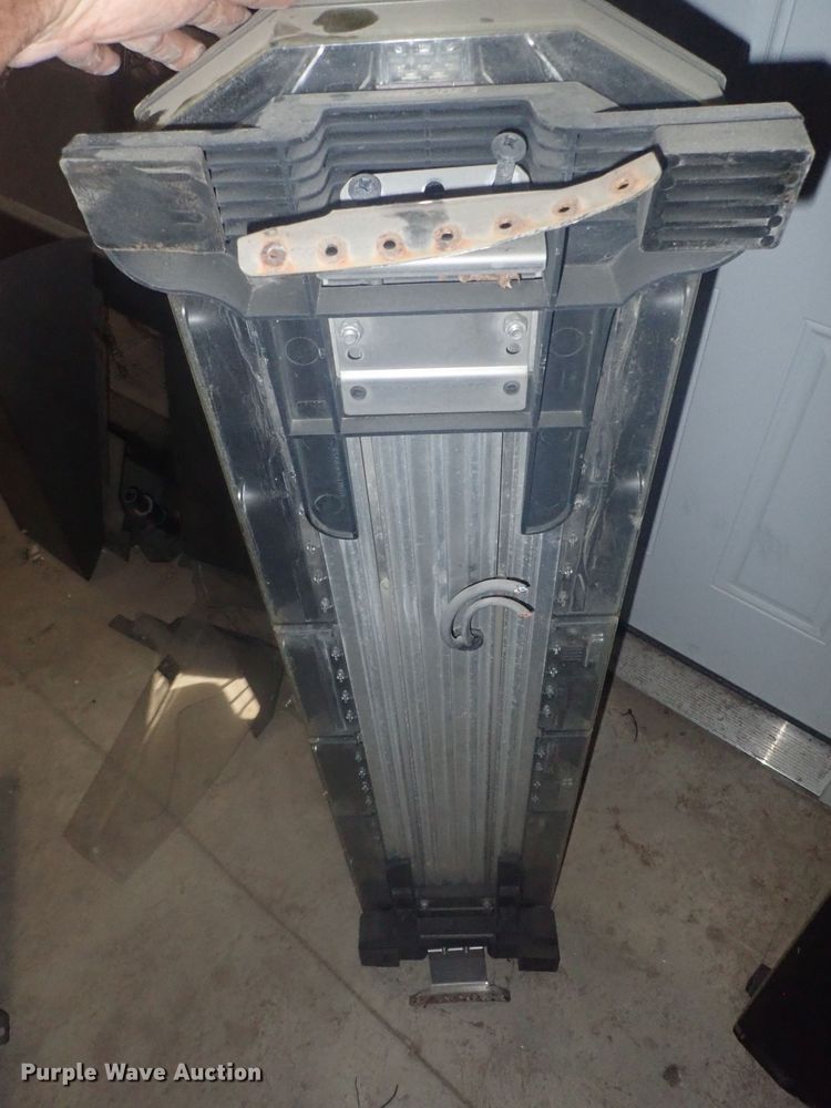 image for item HK9771 (2) Code 3 light bars