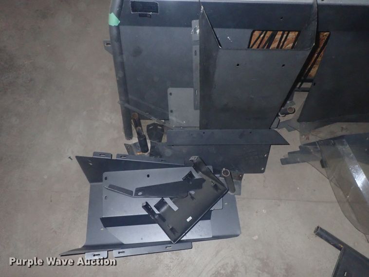 image for item HK9772 (3) cage dividers