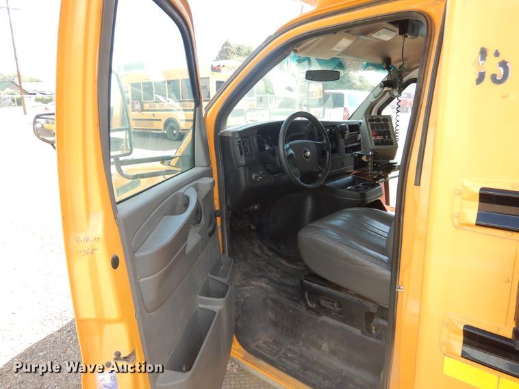 image for item HO9018 2010 Chevrolet Express G4500 CT4 Collins school bus