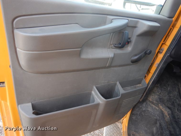 image for item HO9018 2010 Chevrolet Express G4500 CT4 Collins school bus