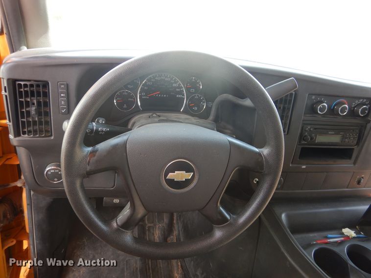 image for item HO9018 2010 Chevrolet Express G4500 CT4 Collins school bus