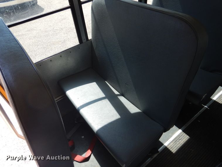 image for item HO9018 2010 Chevrolet Express G4500 CT4 Collins school bus