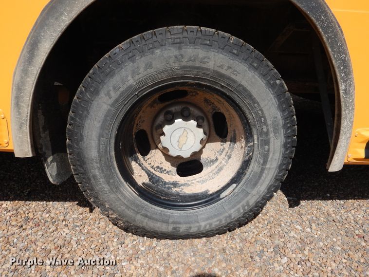 image for item HO9018 2010 Chevrolet Express G4500 CT4 Collins school bus