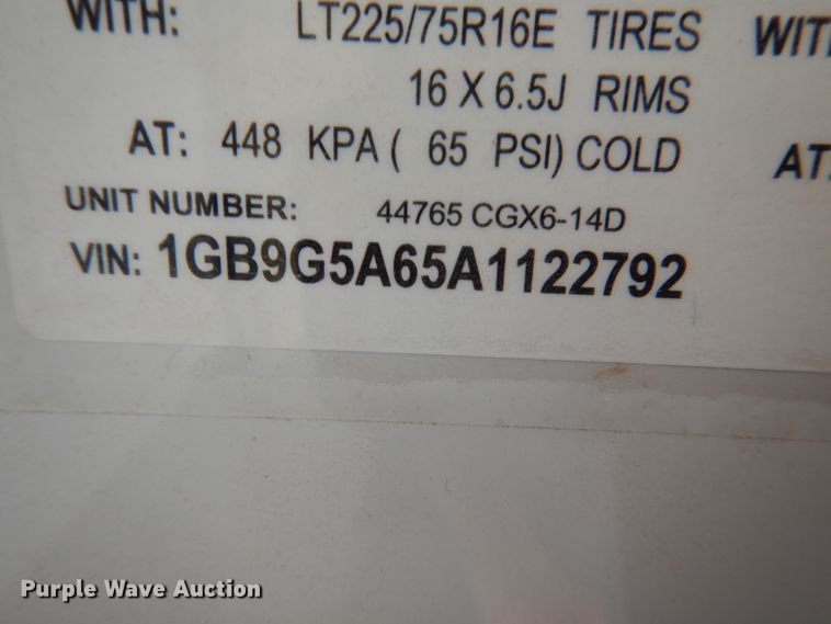 image for item HO9018 2010 Chevrolet Express G4500 CT4 Collins school bus