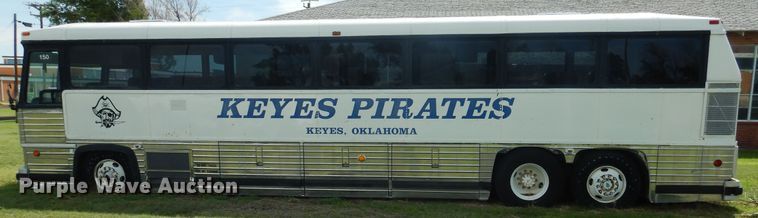 image for item HO9019 1981 MCI MC-9  Crusader coach bus