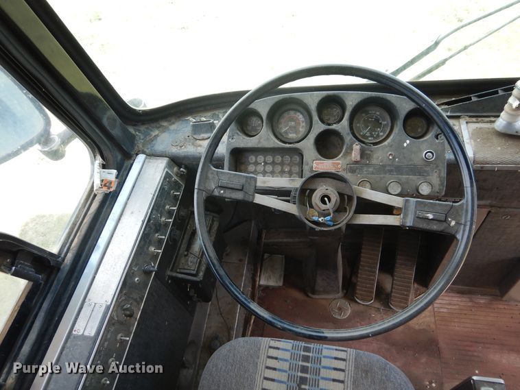 image for item HO9019 1981 MCI MC-9  Crusader coach bus