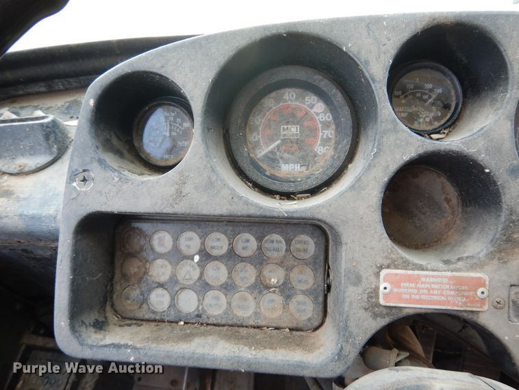 image for item HO9019 1981 MCI MC-9  Crusader coach bus