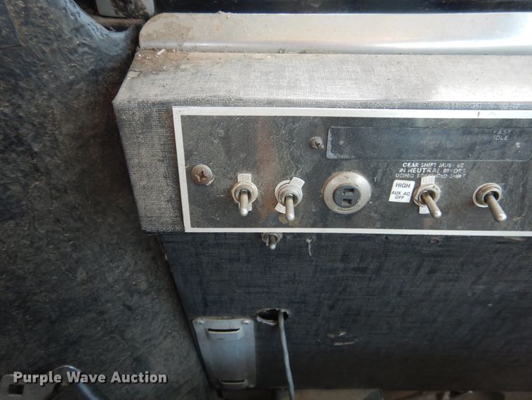 image for item HO9019 1981 MCI MC-9  Crusader coach bus