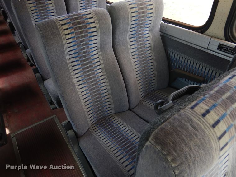 image for item HO9019 1981 MCI MC-9  Crusader coach bus