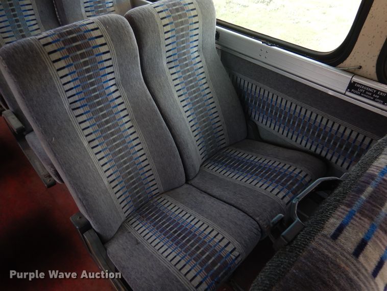 image for item HO9019 1981 MCI MC-9  Crusader coach bus