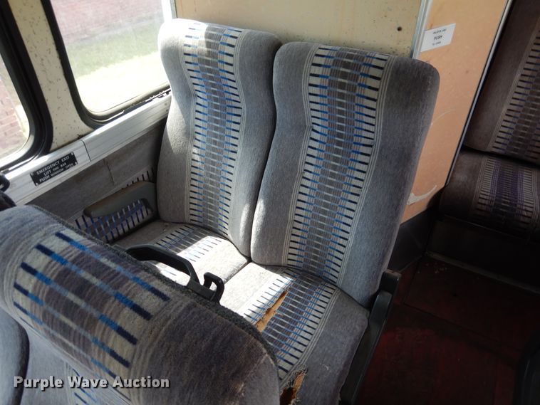 image for item HO9019 1981 MCI MC-9  Crusader coach bus