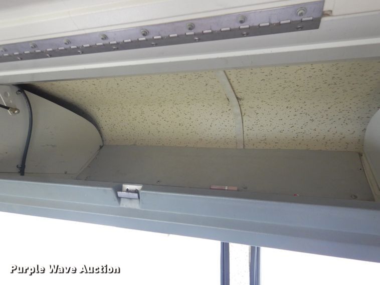 image for item HO9019 1981 MCI MC-9  Crusader coach bus