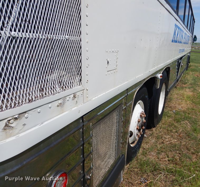 image for item HO9019 1981 MCI MC-9  Crusader coach bus