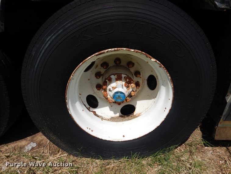 image for item HO9019 1981 MCI MC-9  Crusader coach bus