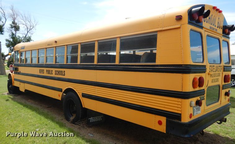 image for item HO9020 1995 International 3800  school bus