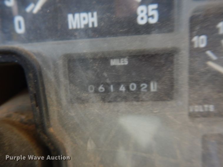 image for item HO9020 1995 International 3800  school bus