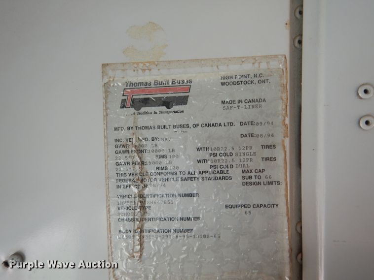 image for item HO9020 1995 International 3800  school bus