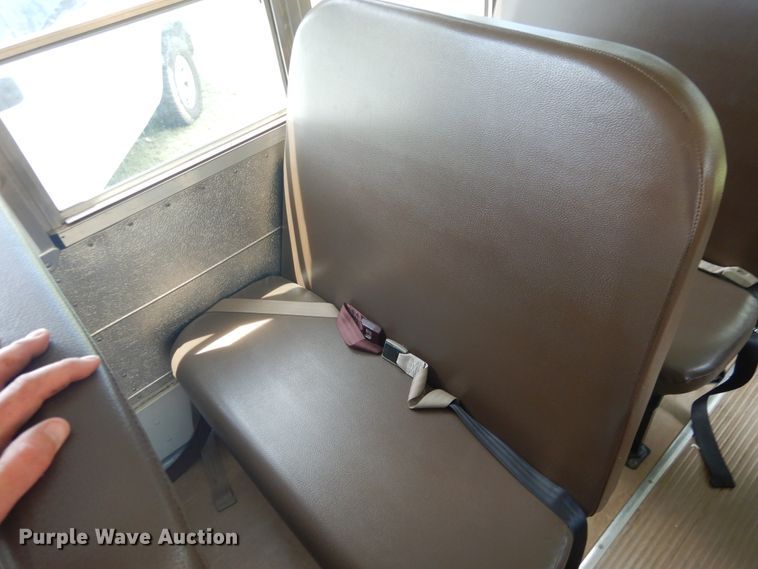 image for item HO9021 2008 Ford E450  Blue Bird B2V school bus