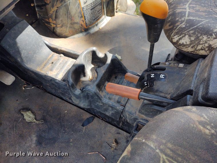 image for item DE7027 2011 John Deere Gator 825i  utility vehicle