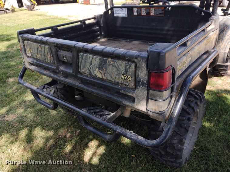 image for item DE7027 2011 John Deere Gator 825i  utility vehicle