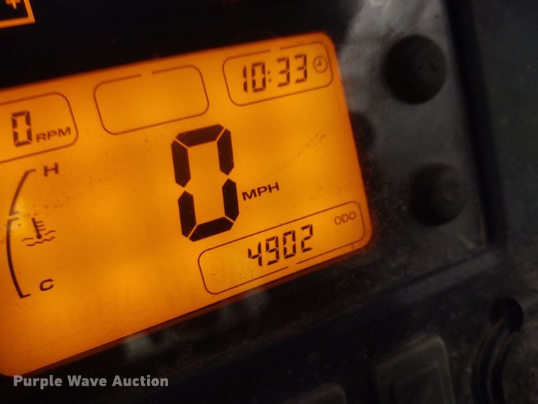 image for item DE7027 2011 John Deere Gator 825i  utility vehicle