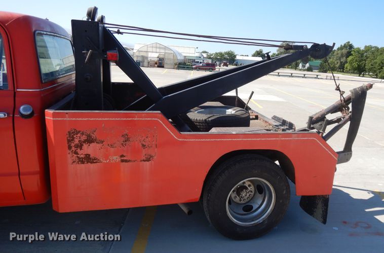 image for item DF5265 1971 Chevrolet Custom 30  tow truck