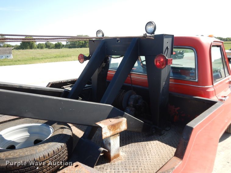 image for item DF5265 1971 Chevrolet Custom 30  tow truck