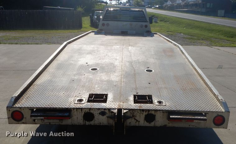 image for item DF5288 2008 Chevrolet Silverado 3500HD  Crew Cab flatbed tow truck