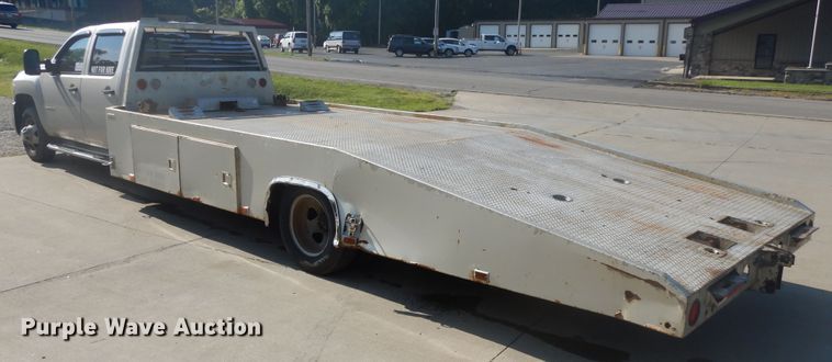 image for item DF5288 2008 Chevrolet Silverado 3500HD  Crew Cab flatbed tow truck