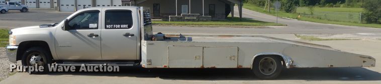 image for item DF5288 2008 Chevrolet Silverado 3500HD  Crew Cab flatbed tow truck
