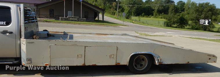 image for item DF5288 2008 Chevrolet Silverado 3500HD  Crew Cab flatbed tow truck
