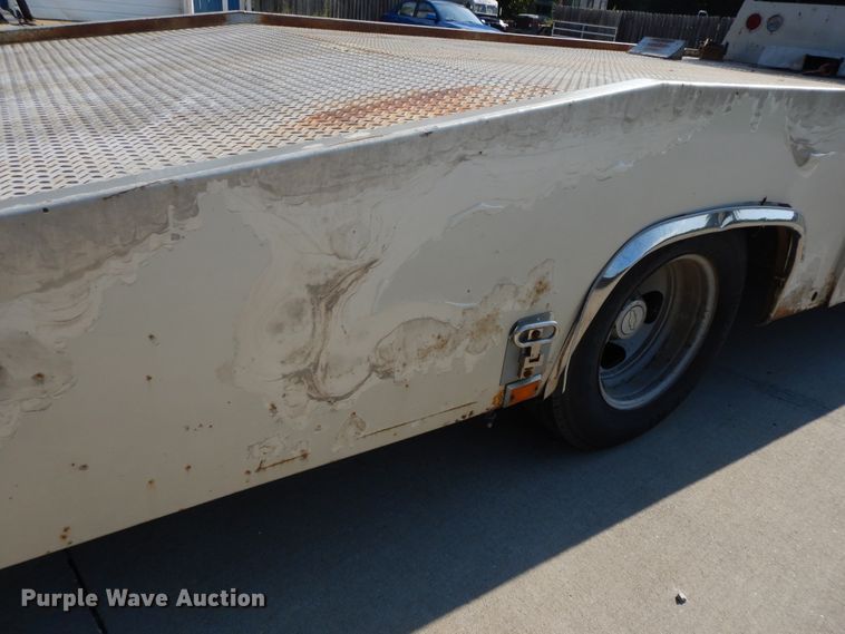 image for item DF5288 2008 Chevrolet Silverado 3500HD  Crew Cab flatbed tow truck